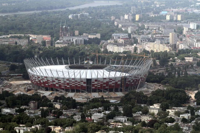 Cyrk z meczem o Superpuchar. Zamiast zagrać tydzień przed inauguracją sezonu, Wisła i legia zagrają w lutym