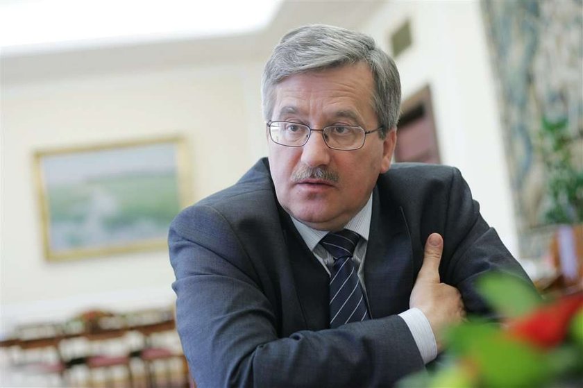 Komorowski bez ubezpieczenia. Na pokaz?