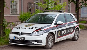Policija