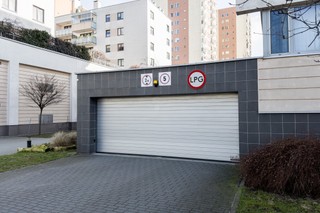 Znaczące zmiany stawek podatku za garaże. Tyle zapłacimy z nowym rokiem