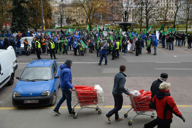 Wielka manifestacja w Warszawie. Chcą nie tylko podwyżek