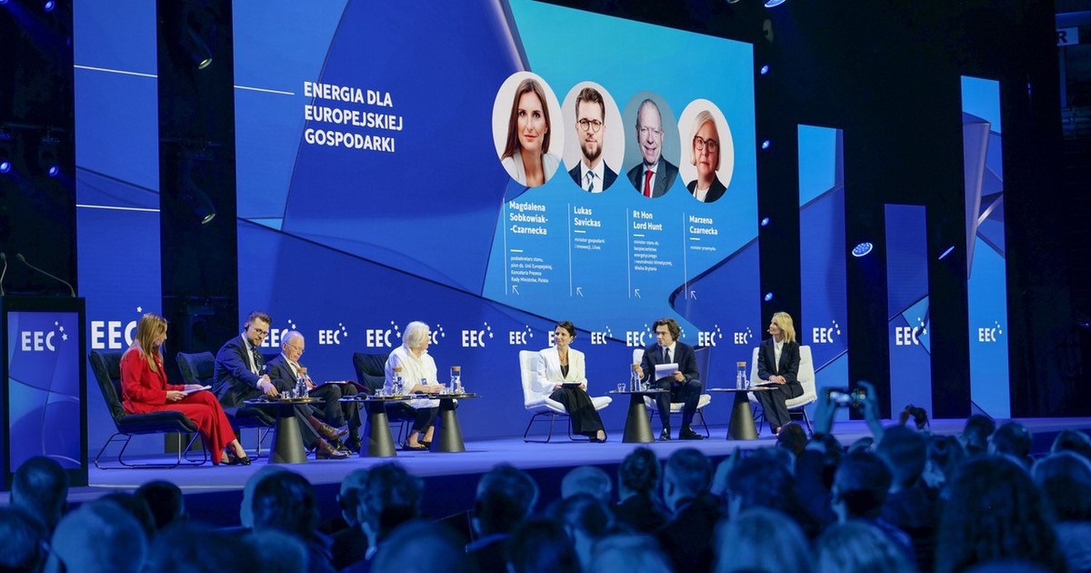 Siła dialogu w czasach podziału