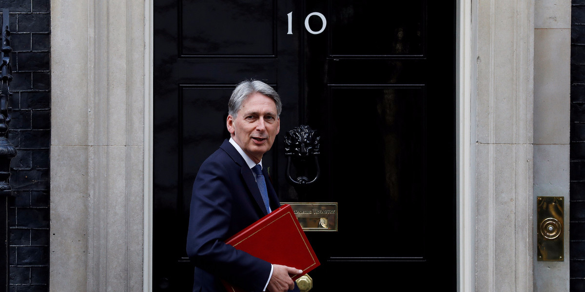 Philip Hammond claims there are 'no unemployed people' in the UK