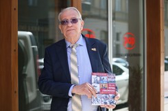 Prof. Roszkowski o 'hejcie' na podręcznik HiT i 'efekcie Kazika Staszewskiego'