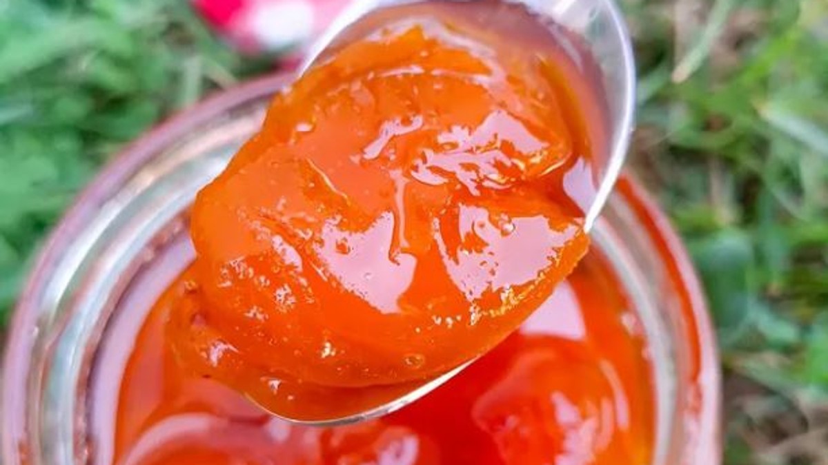 Najbolji recept za slatko od kajsija: Sirup je gust kao med, a voće se topi u ustima