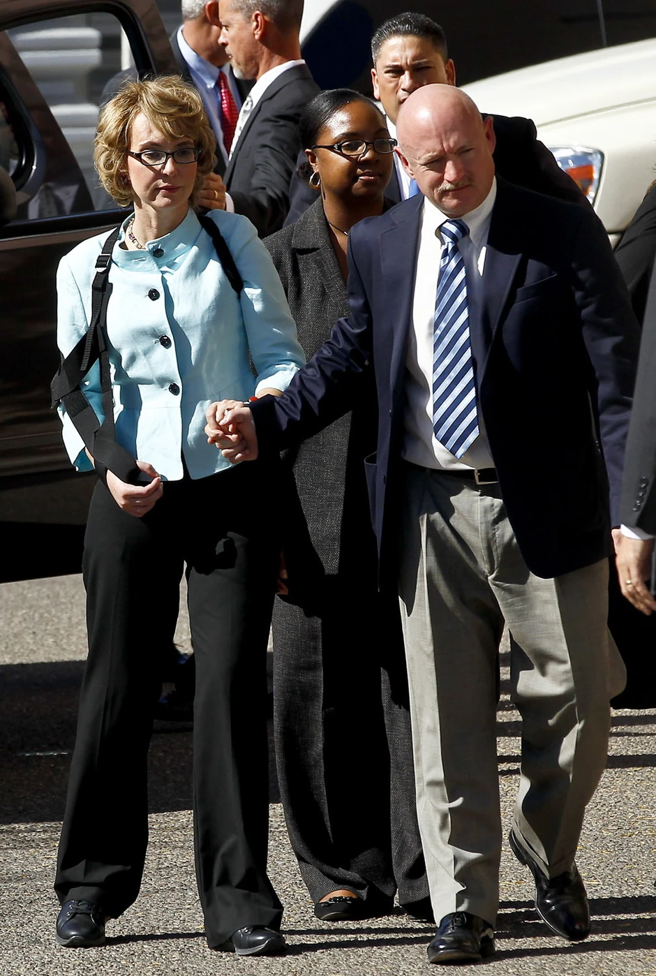 Gifordsova, koja se i dalje oporavlja, nakon izricanja presude Lofneru