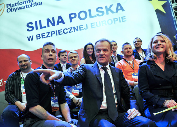 Tusk do byłego spin doktora PiS: Nie martw się, chłopie...