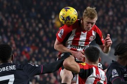 Sędzia pokazał okrągłą czerwoną kartkę. Wyjaśniamy dlaczego [FOTO]