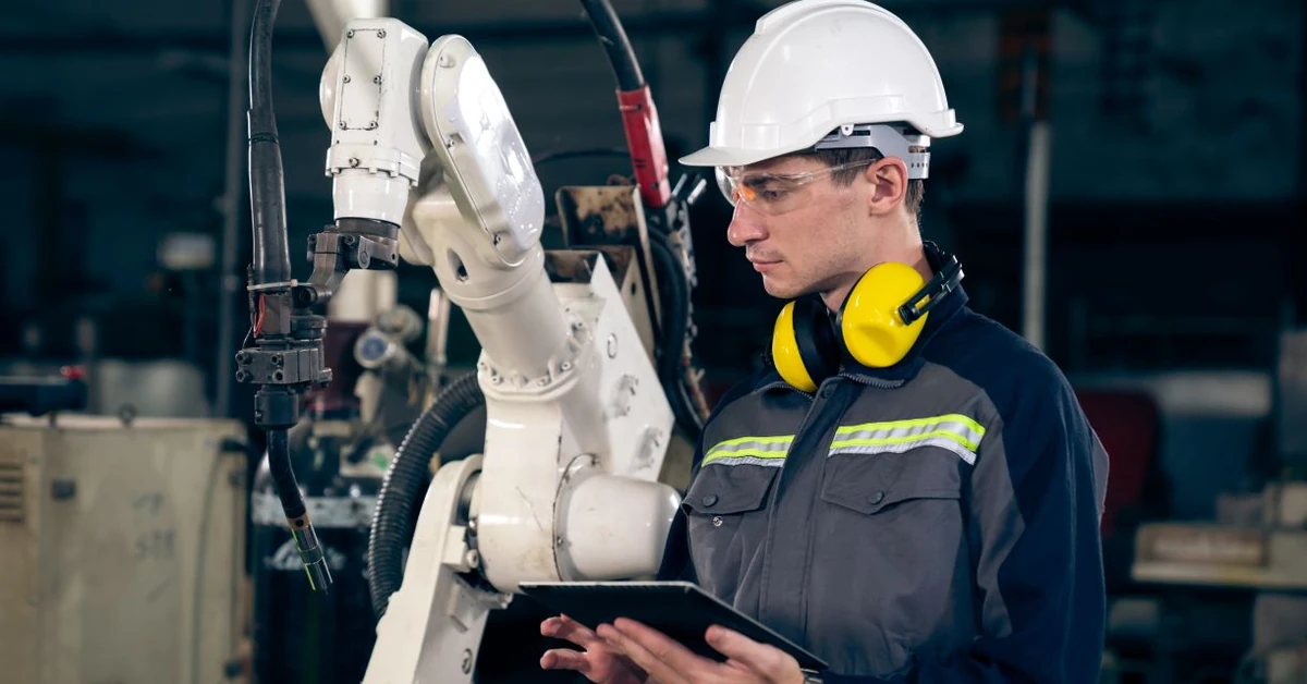 Technologiczny gigant szykuje się do zwolnień w Polskim oddziale? Około 200 osób może stracić pracę