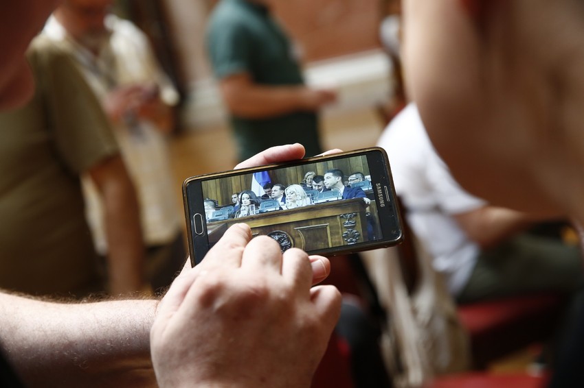 Čanak pokazuje fotografije koje je snimio juče