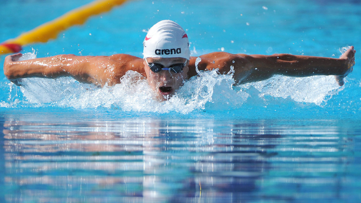 W czwartek polscy pływacy staną przed szansą zdobycia pierwszego medalu w mistrzostwach Europy w Budapeszcie. W wyścigu na 200 m stylem motylkowym faworytem jest Paweł Korzeniowski, a w finale wystąpi również Marcin Cieślak, który uzyskał najlepszy czas kwalifikacji.