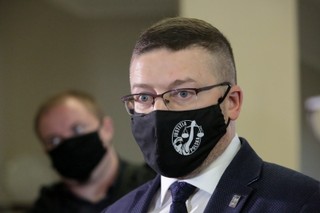 Juszczyszyn chce orzekać,. Nawacki uważa, że powstał spór kompetencyjny