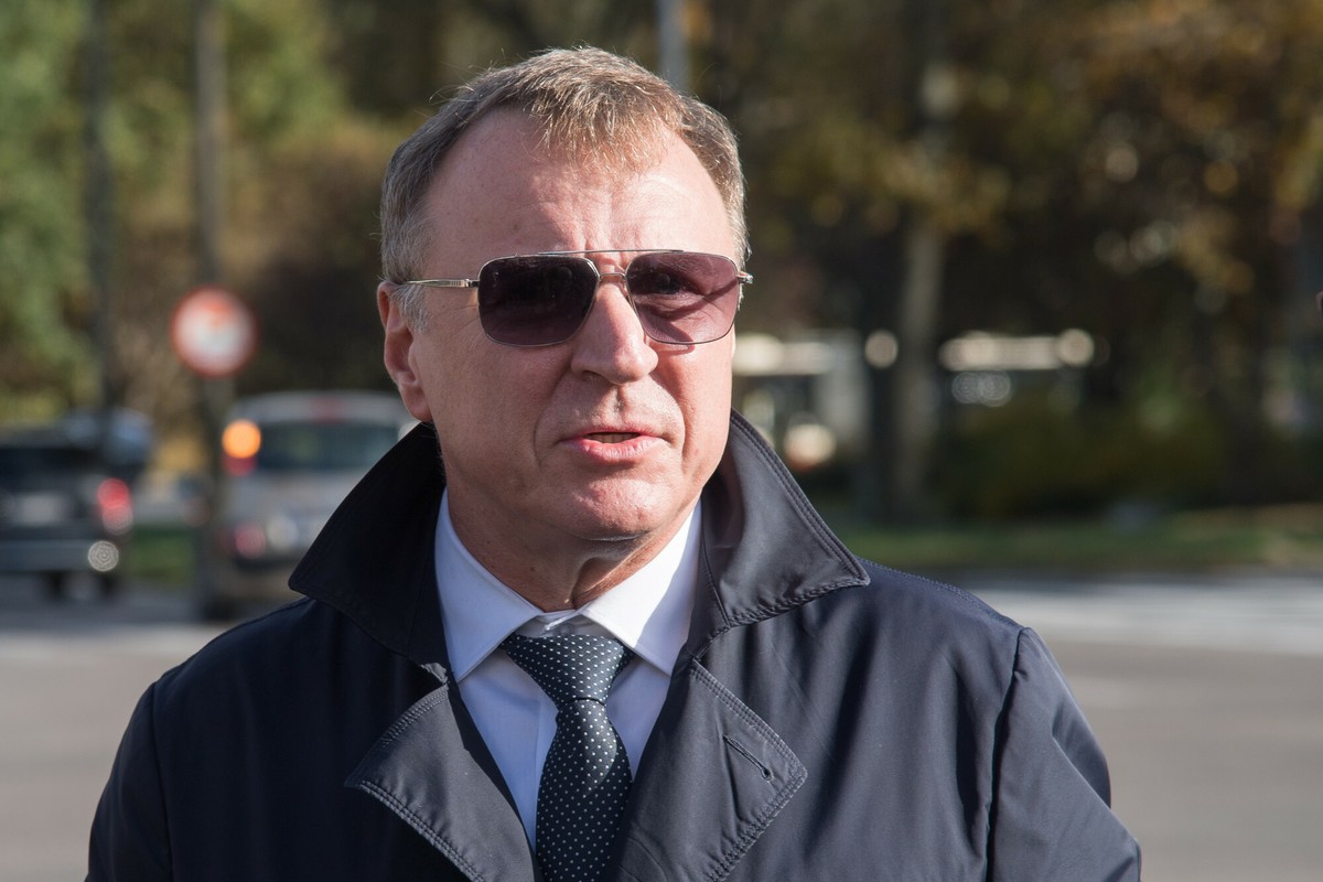 Jacek Kurski atakuje TVP. "Nieudacznicy i pajace Tuska kupili szajs"