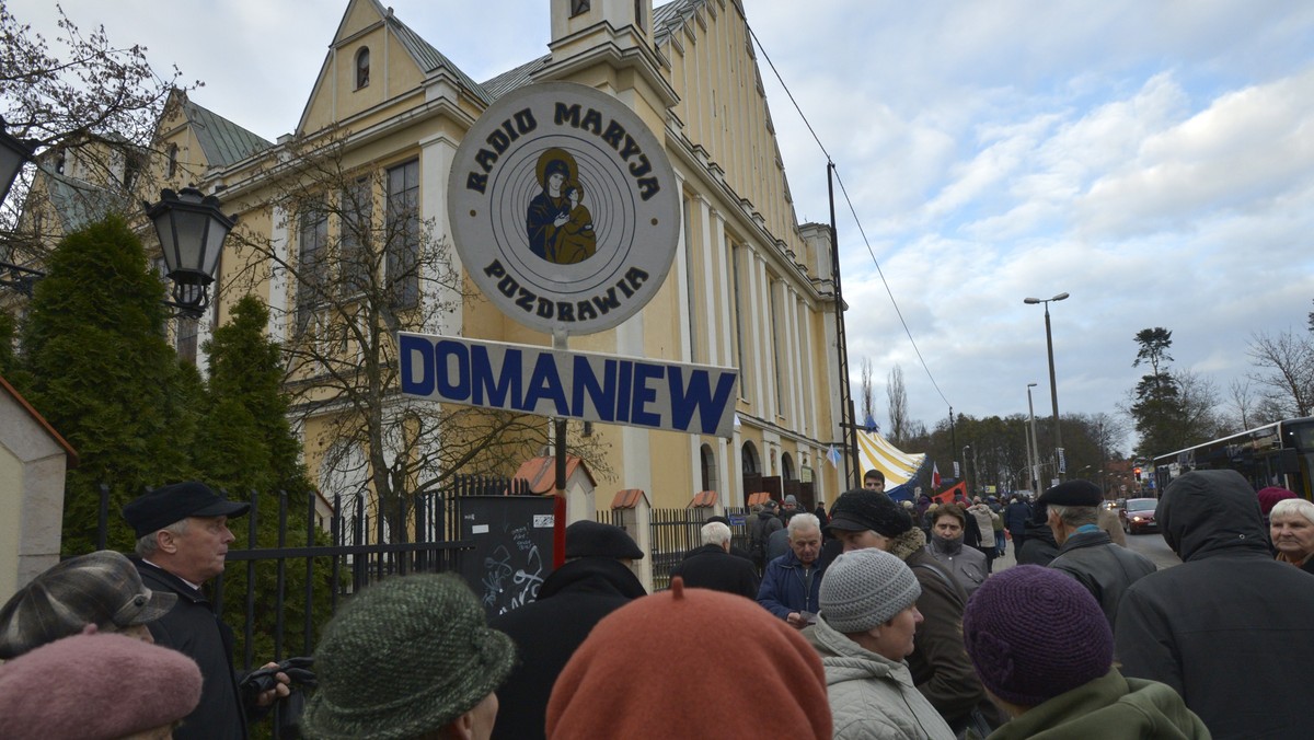 21. rocznicę powstania Radia Maryja świętowano w sobotę w kościele św. Józefa - Sanktuarium Matki Bożej Nieustającej Pomocy w Toruniu. Uroczystej mszy przewodniczył ordynariusz toruński bp Andrzej Suski, a homilię wygłosił ordynariusz świdnicki bp Ignacy Dec.