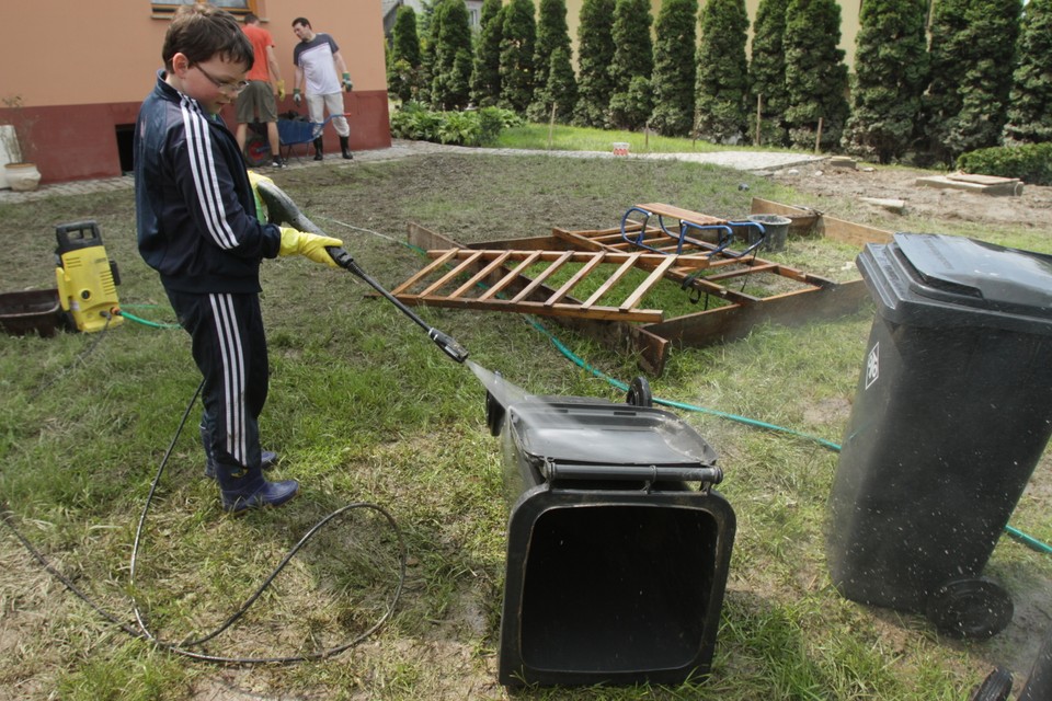 CIKOWICE SPRZĄTANIE PO POWODZI