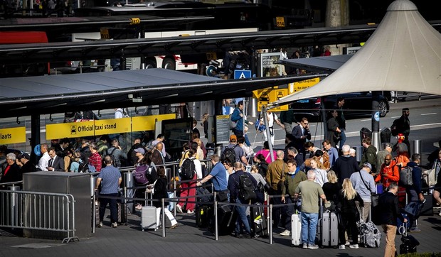 Haos na aerodromima u Americi: Masovno se otkazuju i pomeraju letovi
