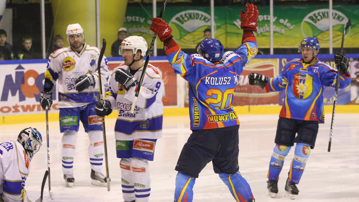 W kolejnym spotkaniu play off Polskiej Ligi Hokeja MMKS Podhale Nowy Targ wygrało na wyjeździe z Aksam Unią Oswięcim 6:3. Taki wynik oznacza, że konieczne będzie rozegranie kolejnego meczu w tej parze.