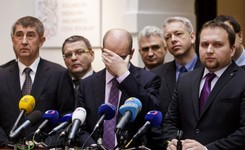 Czeski premier zapowiedział dymisję swego rządu