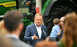 Tusk: Chcemy wszyscy pomagać Ukrainie, ale...