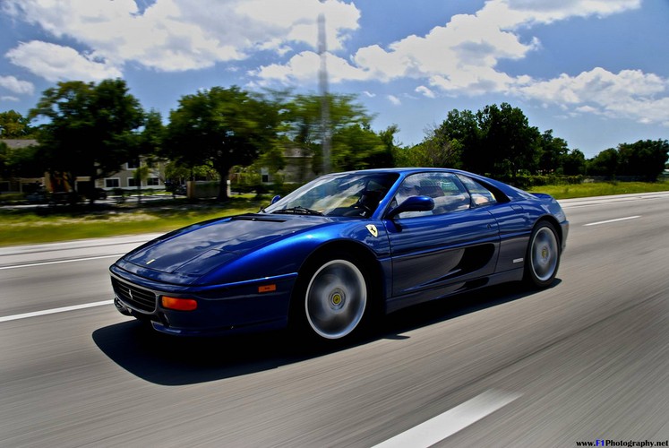 Ferrari F355
