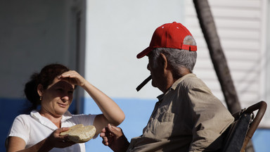 Kuba - jak zrobić cygaro?
