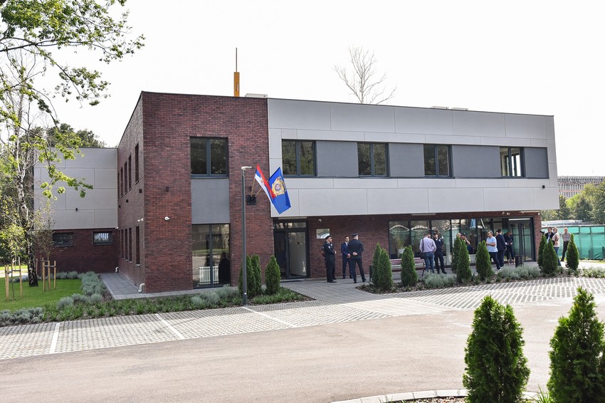 Zgrada Policijske ispostave Stari grad u Novom Sadu