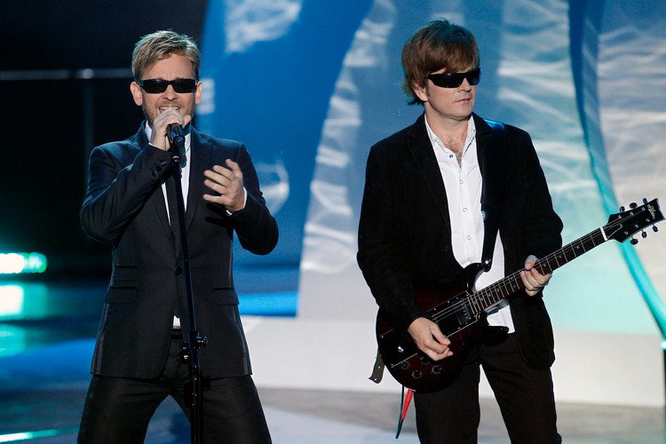 Paweł Stasiak i PaPa D. (kiedyś Papa Dance) podczas koncertu 'Disco pod żaglami'