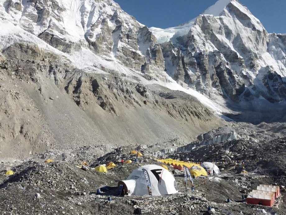  Furtenbach Adventures oferuje pakiety wycieczek na Everest za 199 tys. euro
