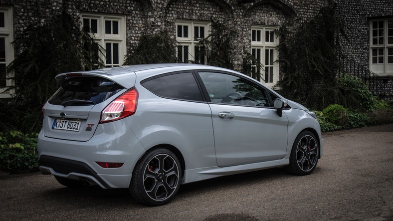 Ford Fiesta ST 200