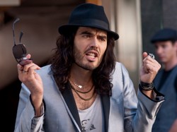 Russell Brand wśród "Piratów z Karaibów"?