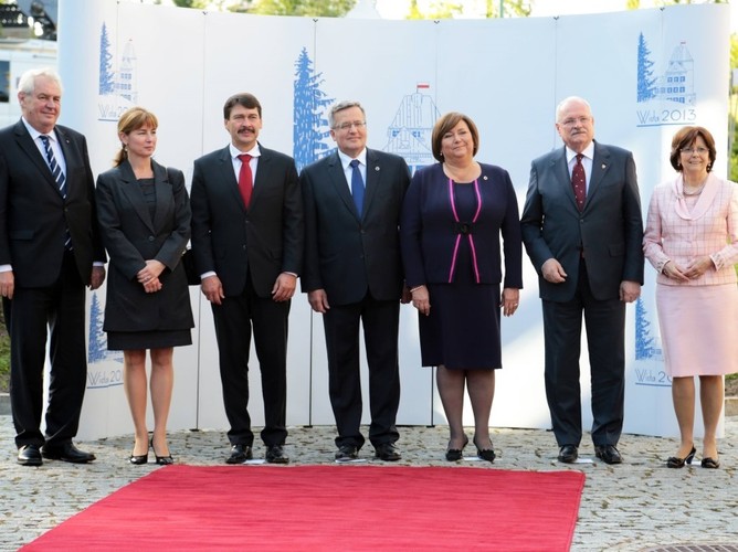 Anna i Bronisław Komorowscy w parami prezydenckimi Węgier i Słowacji