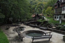 Ovo je NAJJEFTINIJA BANJA U SRBIJI, a zovu je KRALJEVSKOM: U lekovitim vodama nekada se kupao kralj Milutin