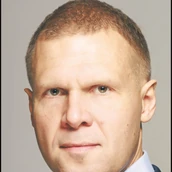 dr Szymon Kubiak