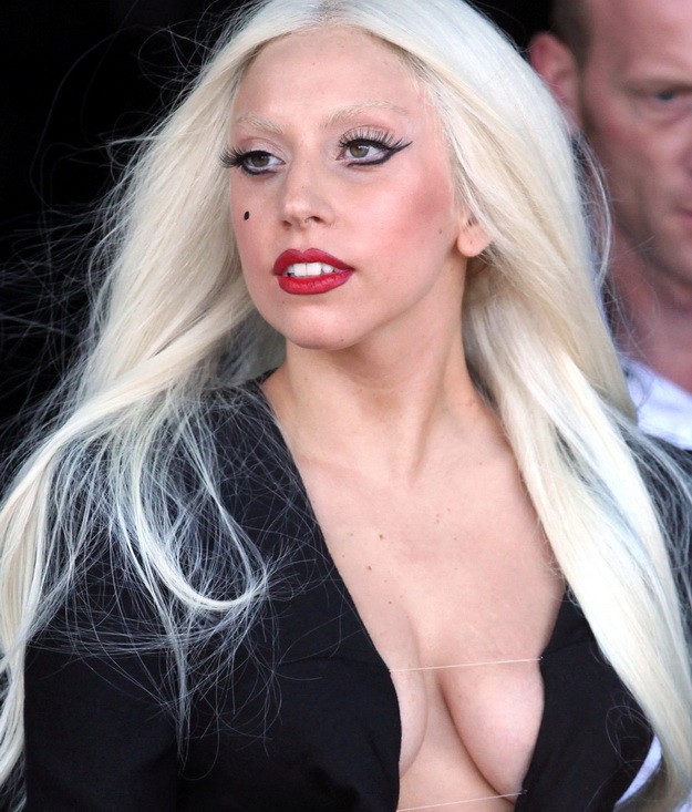 36018_ladygagaferfi-625-d0002E5F896a5f8b5c3f5