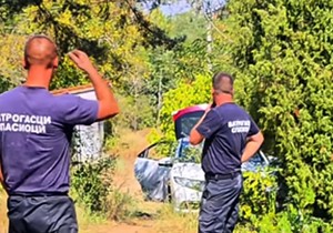 Vatrogasci u selu Šumarak