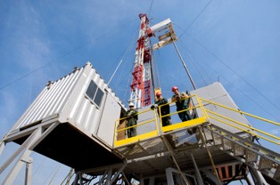 Francuzi obawiają się, że wydobycie gazu łupkowego zatruje wodę pitną