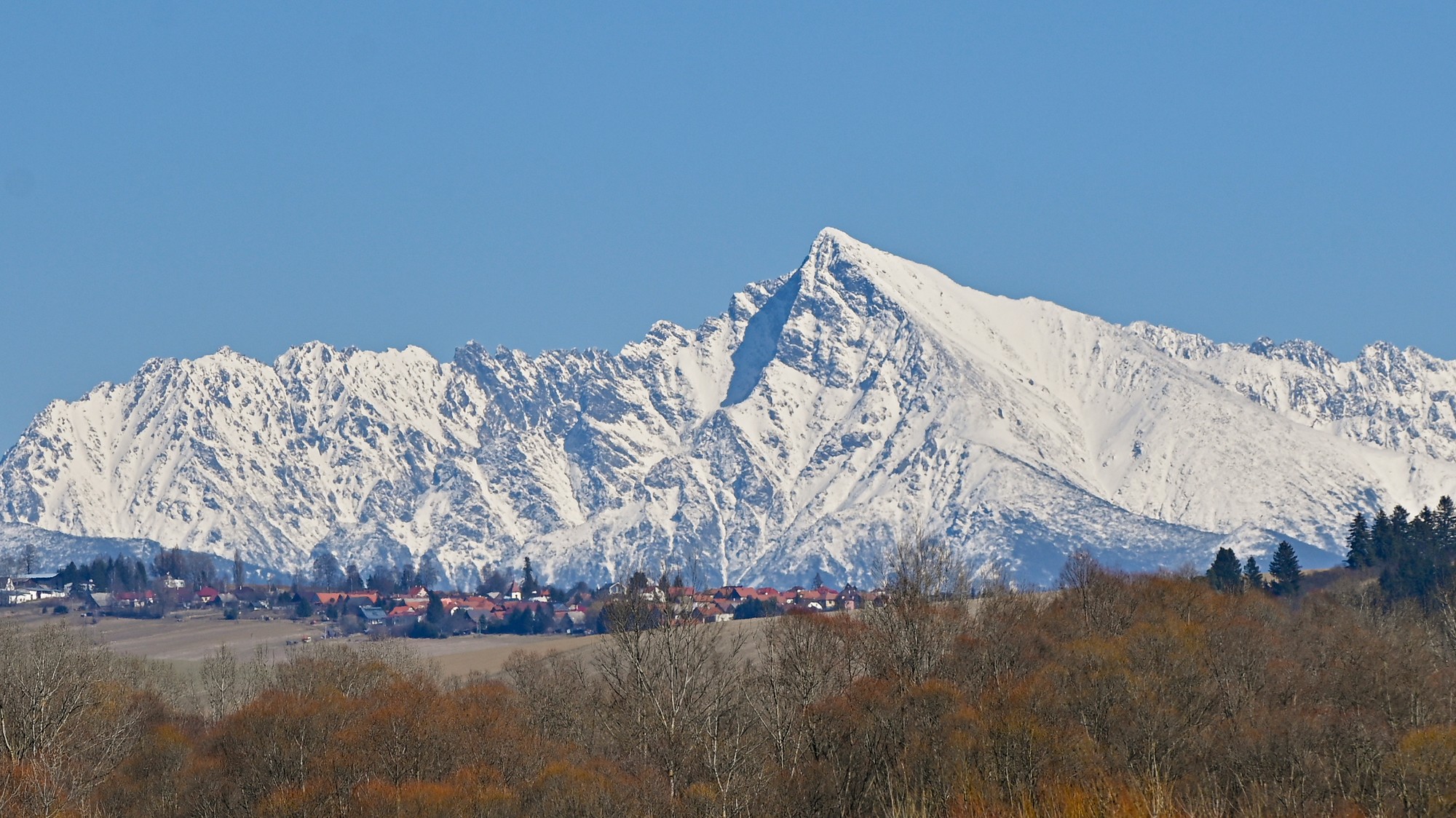 Nad Vysoké Tatry zavialo saharský prach. (ilustračné foto)