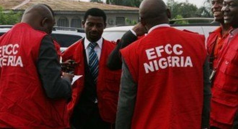Officials of the Economic and Financial Crimes Commission (EFCC).
