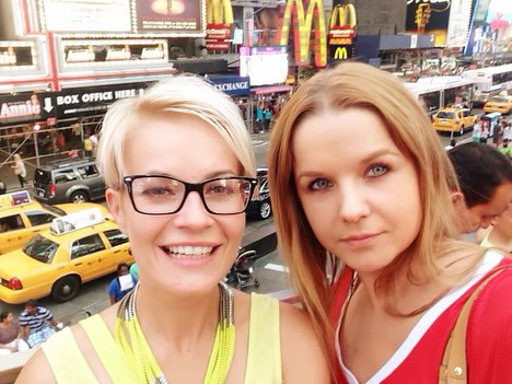 Ania z koleżanką podczas zwiedzania Nowego Jorku