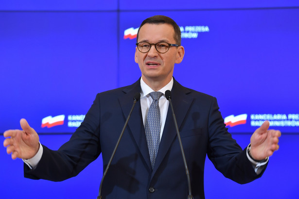 Fundusze unijne a praworządność. Morawiecki: Nie ma zgody, by móc nam grozić palcem