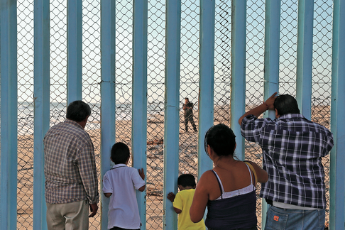 Granica  między Meksykiem a Stanami Zjednoczonymi w Playas de Tijuana
