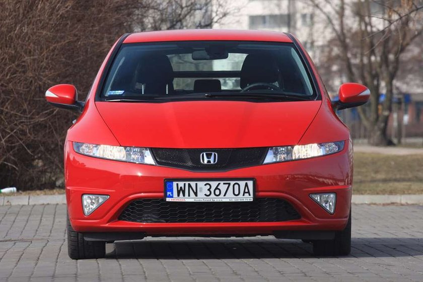 Używana Honda Civic VIII generacji: nowa stylistyka, jakość bez zmian