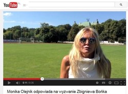 Olejnik oblewa się wodą i nominuje ... Kaczyńskiego [WIDEO]