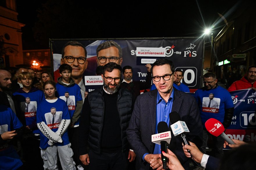 Michał Kuczmierowski i Mateusz Morawiecki w czasie kampanii przed wyborami do Sejmu, 13.10.2023