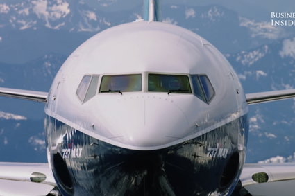Samoloty nie są "oryginalnie" białe. Dlaczego większość z nich maluje się na jasno?