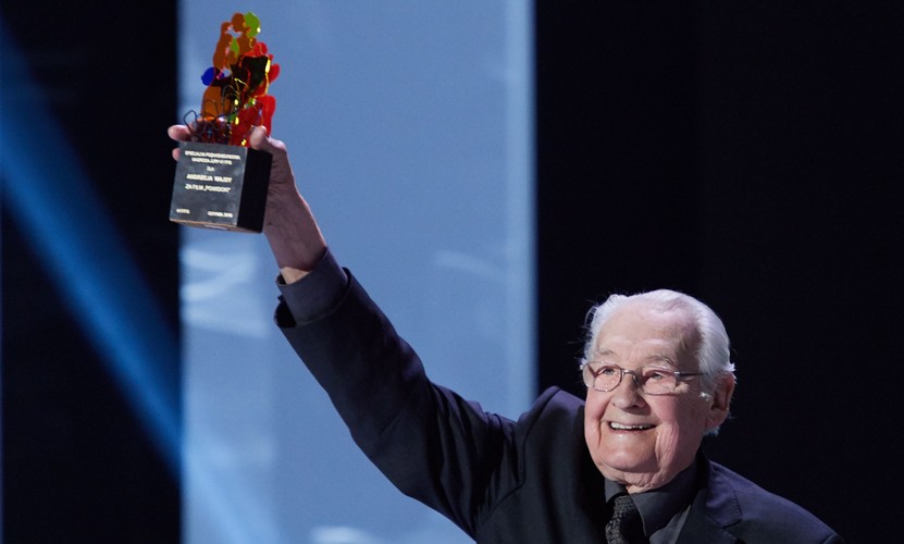 ANDRZEJ WAJDA NIE ŻYJE