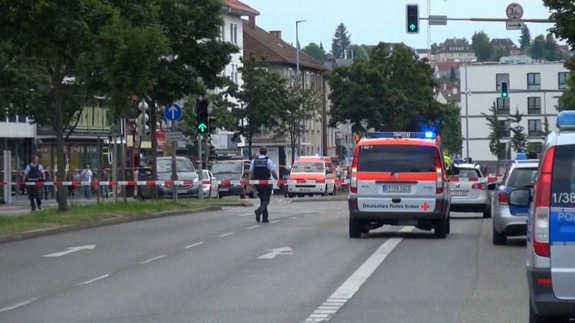 Reutlingen: Mężczyzna rzucił się z maczetą na ludzi