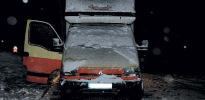 Zwłoki w samochodzie na przydrożnym parkingu