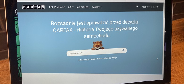 Raport z historii pojazdu: czy warto go kupić? Jego zawartość może cię zadziwić