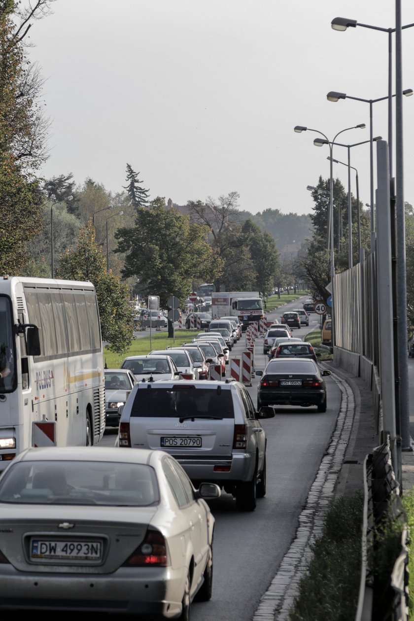 Korek na al. Kochanowskiego we Wrocławiu